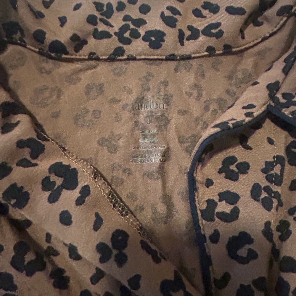 Leopard Print Pajama Set - Picture 5 of 5